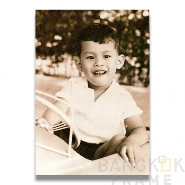 ในหลวงรัชกาลที่10-สมเด็จพระเจ้าอยู่หัวมหาวชิราลงกรณ บดินทรเทพยวรางกูร