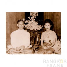 ในหลวงรัชกาลที่9-พระราชินีสิริกิติ์-ภาพคู่