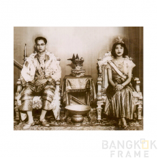 ในหลวงรัชกาลที่9-พระราชินีสิริกิติ์-ภาพคู่