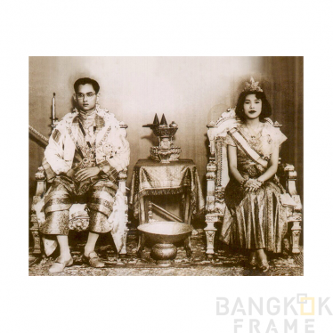 ในหลวงรัชกาลที่9-พระราชินีสิริกิติ์-ภาพคู่