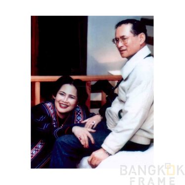 ในหลวง ราชินี