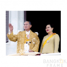 ในหลวง ราชินี