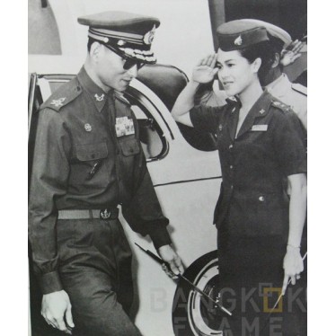 ในหลวง ราชินี